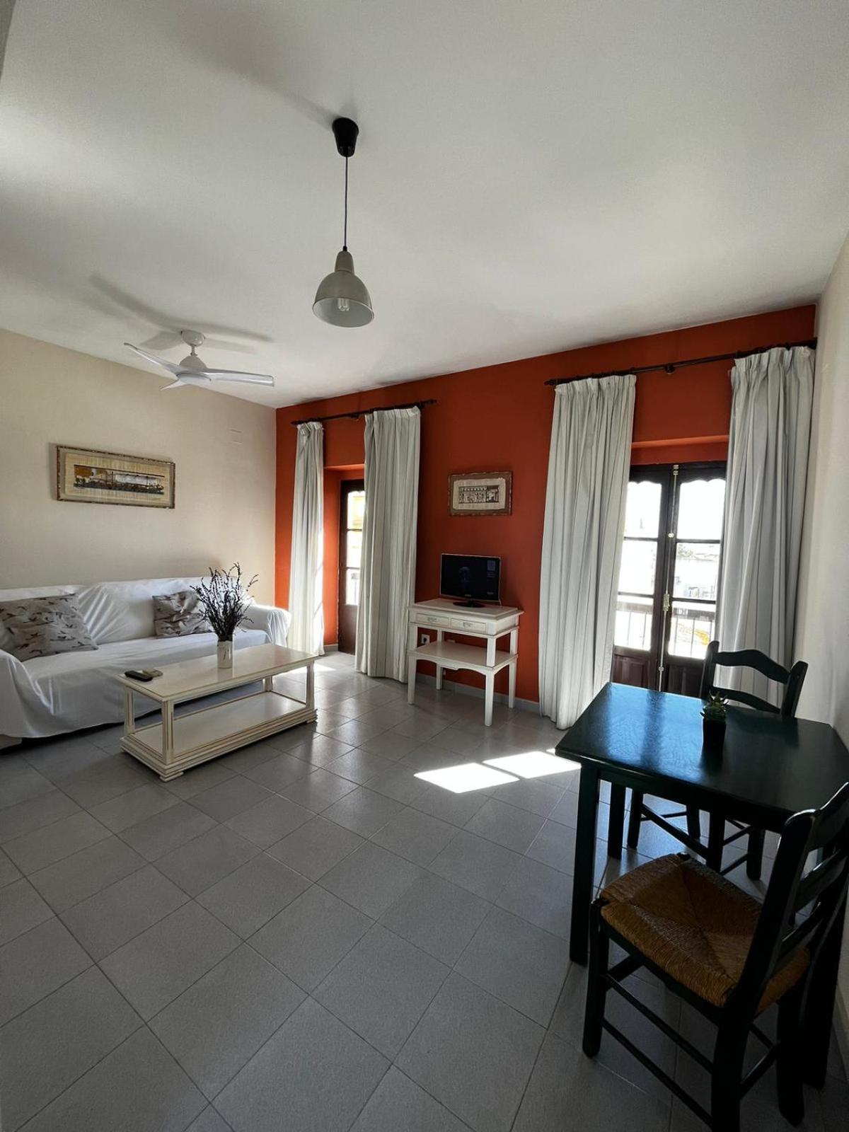 Apartamentos Larga 70 El Puerto de Santa María Buitenkant foto