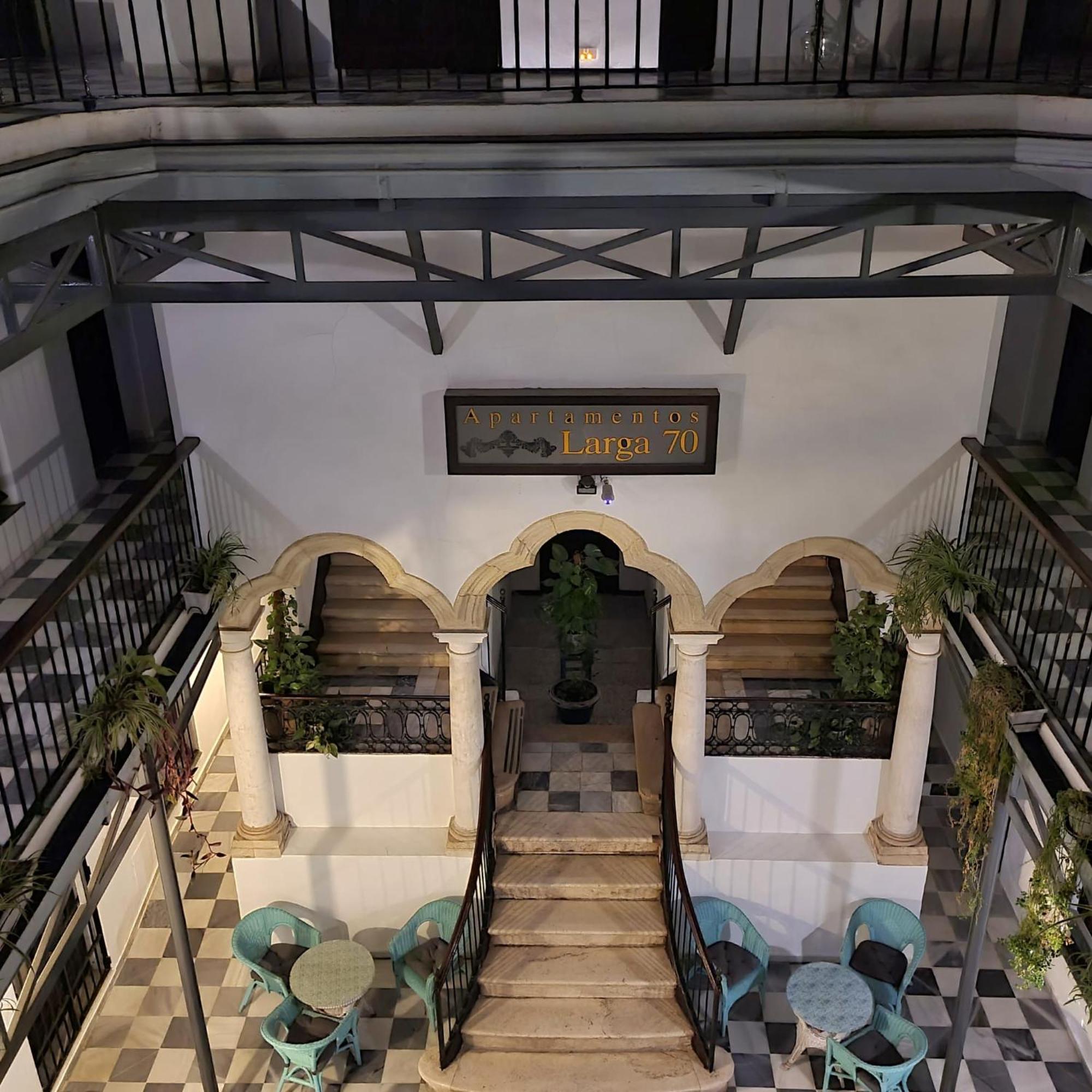 Apartamentos Larga 70 El Puerto de Santa María Buitenkant foto