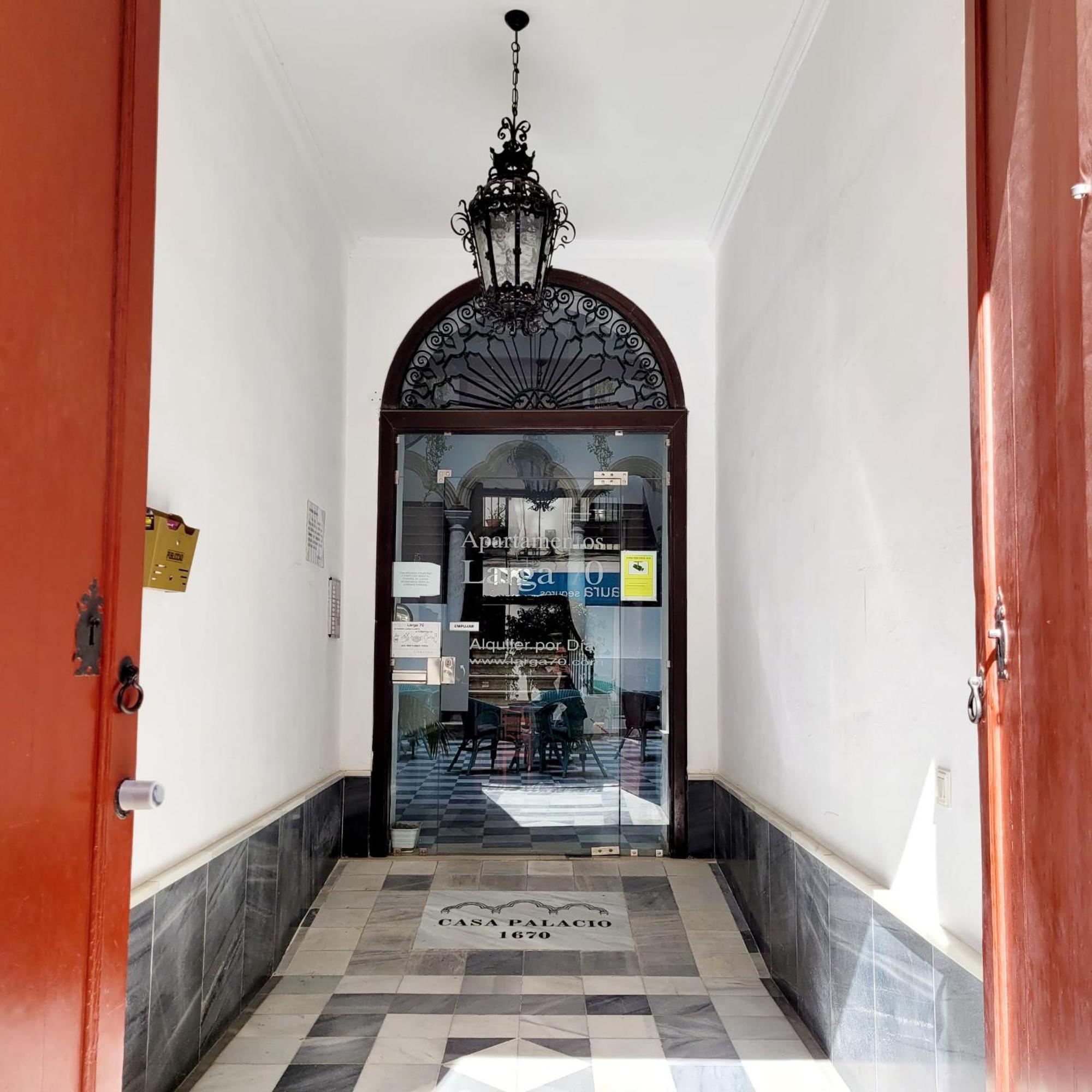 Apartamentos Larga 70 El Puerto de Santa María Buitenkant foto